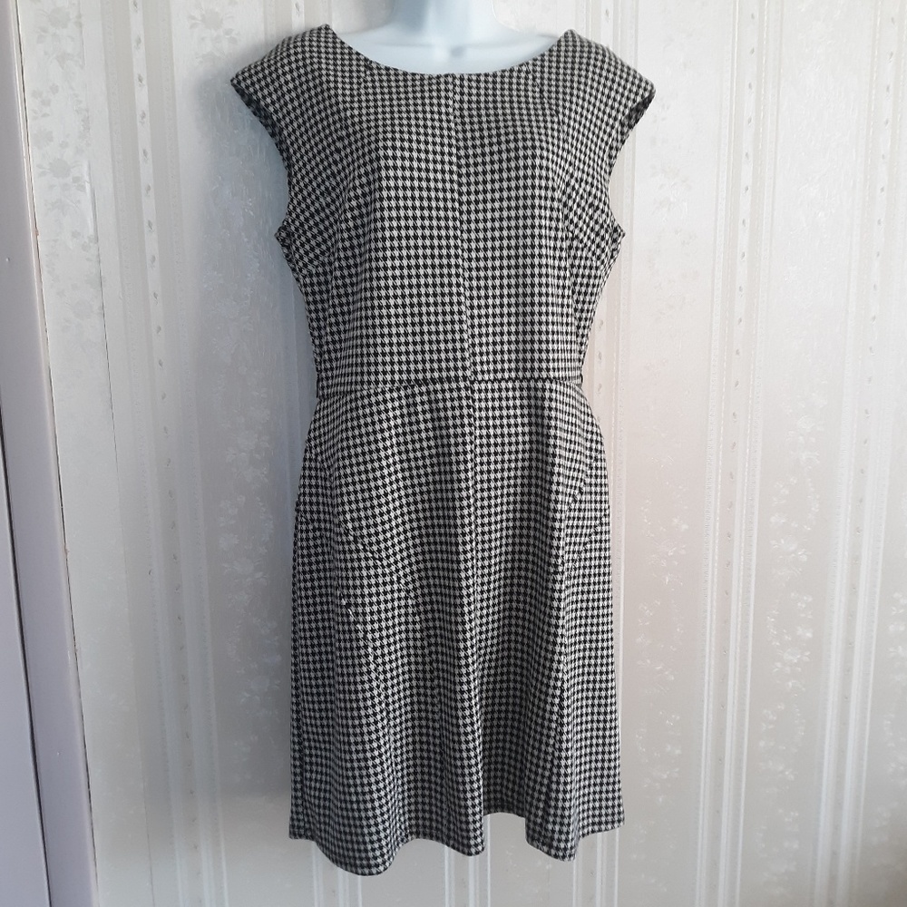 Merona Houndstooth Dress Size L